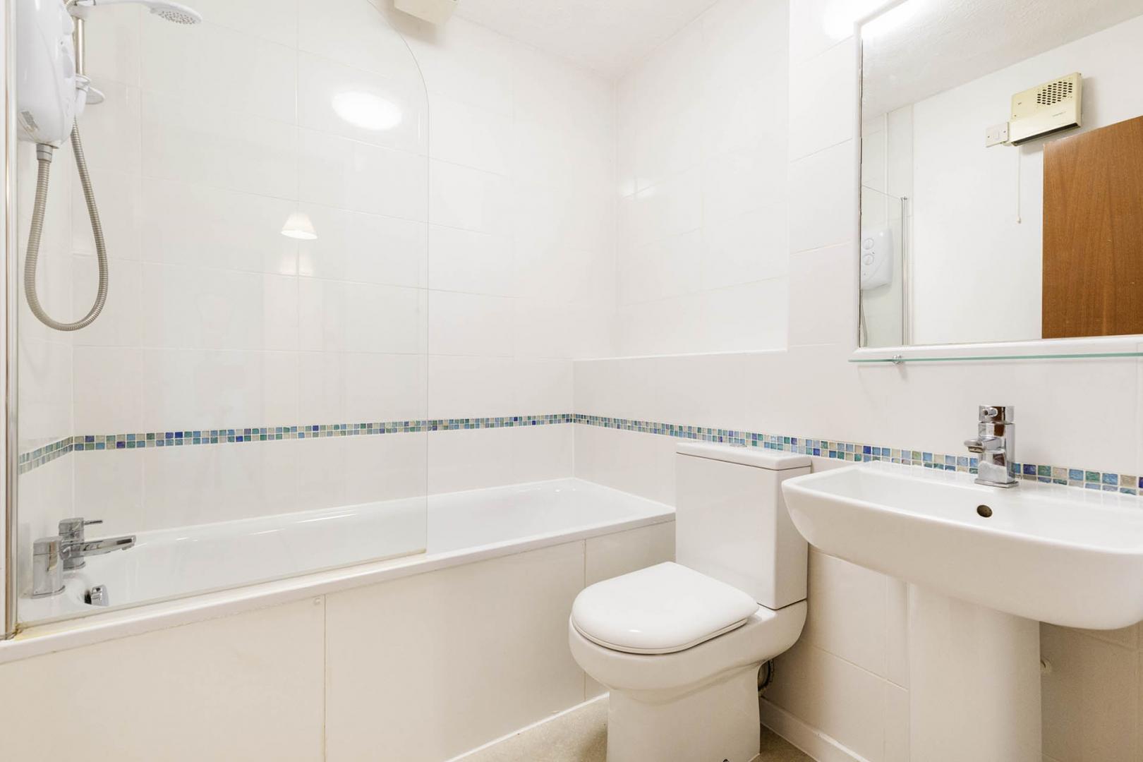 Modern Apartment Egerton Gardens, Hendon